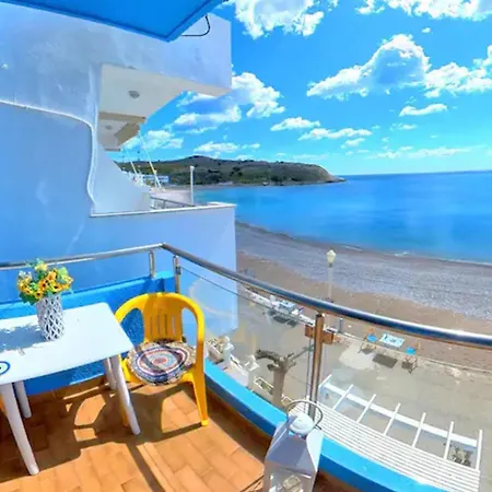 Apartamento Blue House - Sleeps 4 & Balcony Haraki